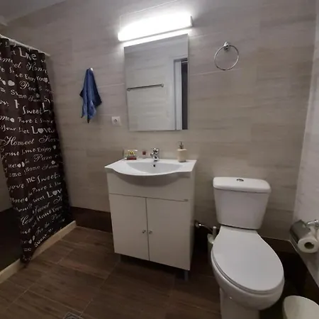 Vasilis House Apartamento *